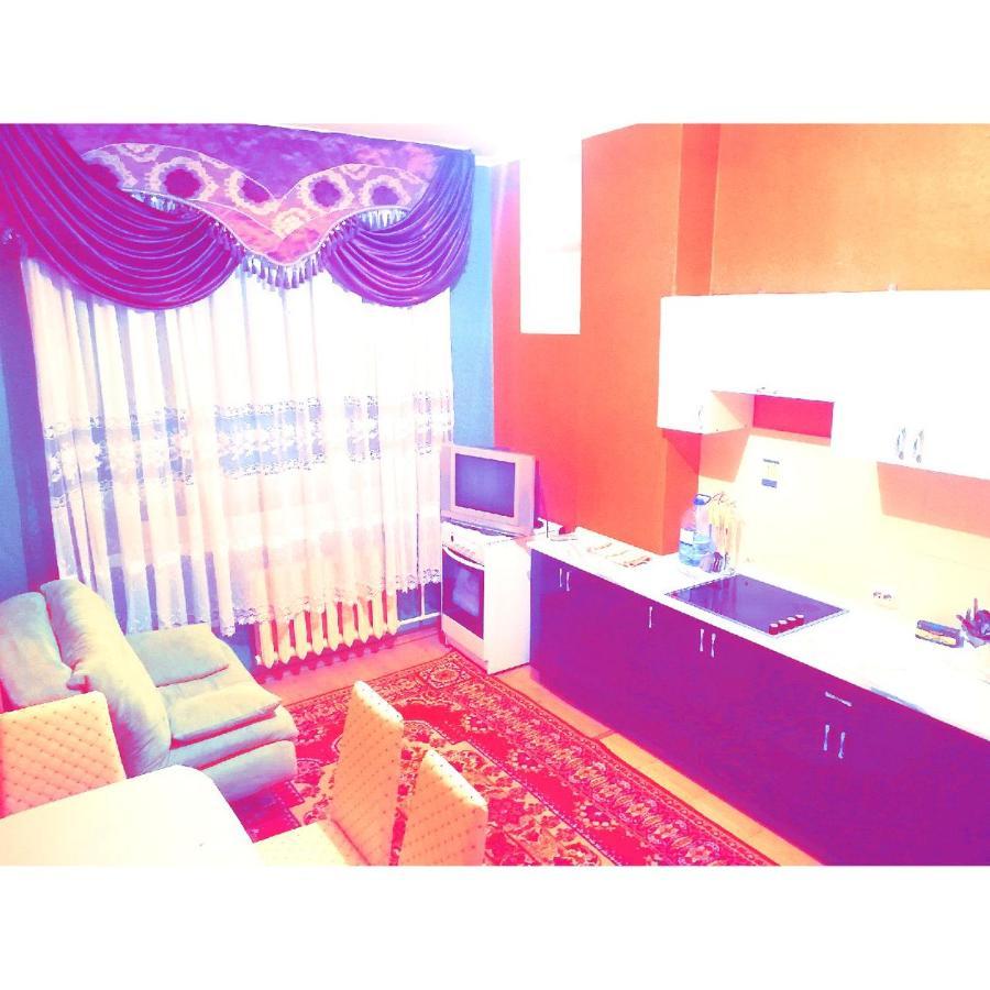 Nomad Apartment On Syganak 10Str Astana Quarto foto